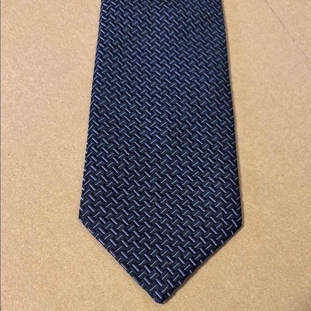 Giorgio Armani Black Silk Tie with Geometric Pattern  made in Italy
